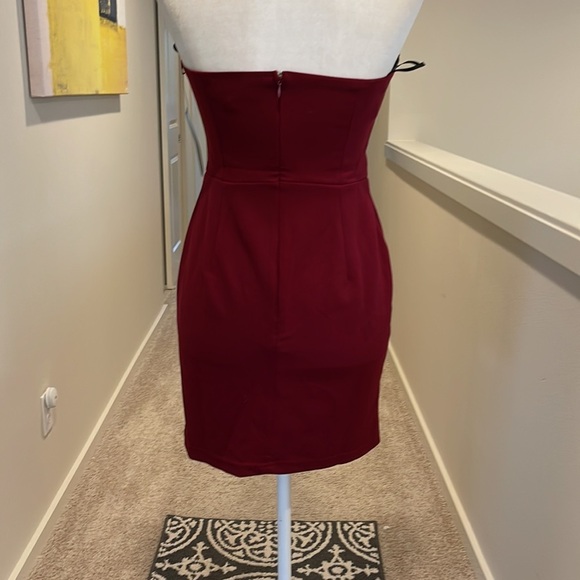 - NWT Lulus red wine halter bodycon midi dress - Picture 7 of 14